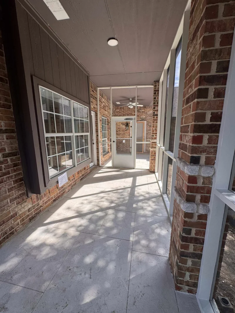 Screened patio interior walkway