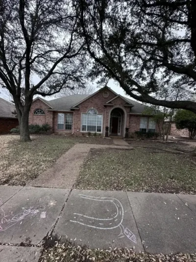 Oak shaded front lawn: before work, view 1